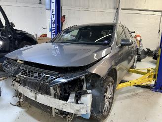 uszkodzony samochody osobowe Mercedes A-klasse Mercedes A200 2018/12