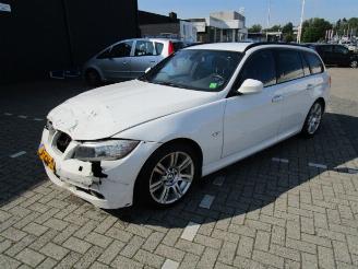 disassembly passenger cars BMW 3-serie 318 D  ( M LINE ) 2012/1