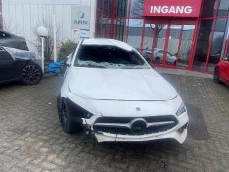 Coche accidentado Mercedes Cla-klasse CLA (118.3), Sedan, 2019 1.5 CLA-180d 2020/1