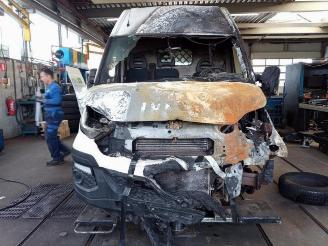Voiture accidenté Iveco New Daily New Daily VI, Van, 2014 33S16, 35C16, 35S16 2018/7
