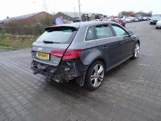 uszkodzony samochody osobowe Audi A3 Sportback 1.0 TFSi 2017/11