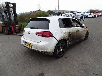 Voiture accidenté Volkswagen Golf GTi 2014/4