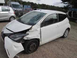 Coche accidentado Toyota Aygo 1.0 X - 5 Drs 2016/5