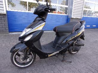 dommages scooters Znen  URBAN GTS  SNOR 2015/4