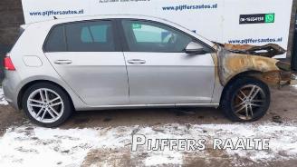 Voiture accidenté Volkswagen Golf Golf VII (AUA), Hatchback, 2012 / 2021 1.6 TDI BlueMotion 16V 2013/6