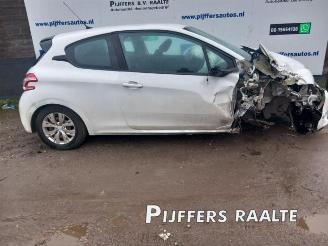 Voiture accidenté Peugeot 208 208 I (CA/CC/CK/CL), Hatchback, 2012 / 2019 1.2 Vti 12V PureTech 82 2012/9