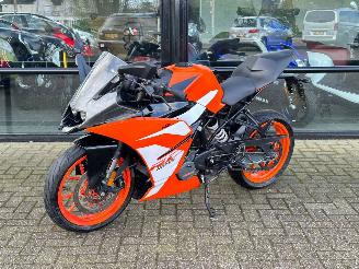 dommages motocyclettes  KTM  RC 125 2019/3