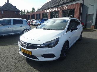 Opel Astra Sports Tourer - 1.2 Design & Tech 81kW picture 1