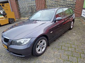 BMW 3-serie touring 318i picture 6