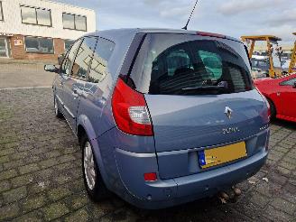 Renault Grand-scenic 2.0 16v AUTOMAAT picture 4