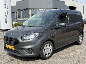Salvage car Ford Transit Courier Van 1.5 TDCI Trend Start&Stop 2021/11