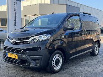 damaged commercial vehicles Toyota Proace Compact 1.6 D-4D Cool Comfort 2017/12