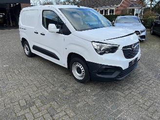 damaged commercial vehicles Opel Combo 1.6 D L1H1 EDITION. 2019/7