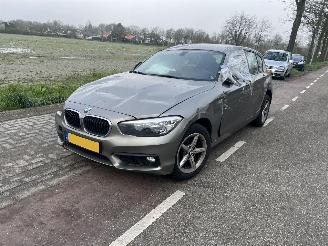 BMW 1-serie 116i picture 2