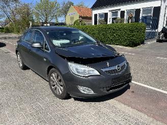 Avarii autoturisme Opel Astra 1.6 Turbo 2011/6