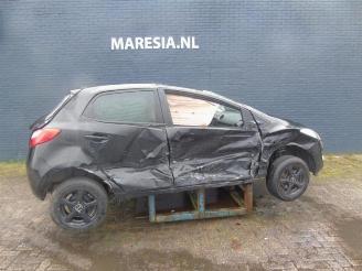 Coche accidentado Mazda 2 2 (DE), Hatchback, 2007 / 2015 1.3 16V MZR 2013/8