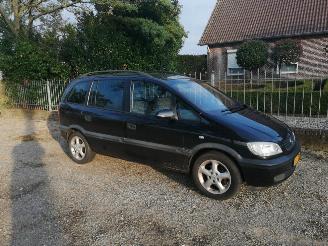 dommages fourgonnettes/vécules utilitaires Opel Zafira 2.2 16v 2002/2