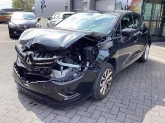 damaged passenger cars Renault Clio Clio IV (5R), Hatchback 5-drs, 2012 / 2021 0.9 Energy TCE 90 12V 2019/9