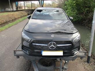 Coche accidentado Mercedes A-klasse  2019/1