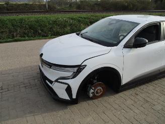 Voiture accidenté Renault Mégane  2023/1