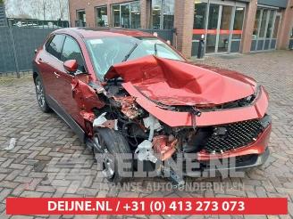 damaged passenger cars Mazda CX-30  2020