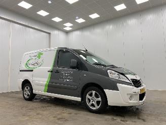 damaged commercial vehicles Peugeot Expert 1.6 HDI Navteq Airco 2016/4