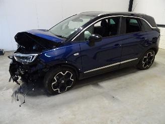 damaged passenger cars Opel Crossland 1.2 THP AUTOMAAT 2022/8