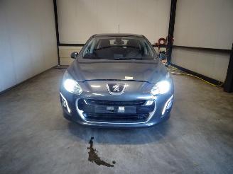 škoda osobní automobily Peugeot 308 1.6 HDI 2013/4