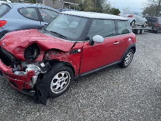 uszkodzony samochody osobowe Mini Cooper 1.6 chilli 2007/1