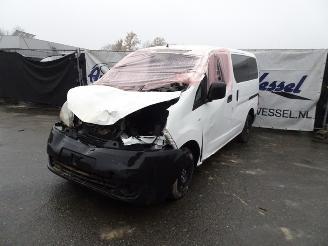 damaged passenger cars Nissan Nv200 1.5 WATERSCHADE 2019/8