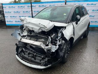 damaged passenger cars Opel Crossland 1.2 Turbo Elegance 2022/3