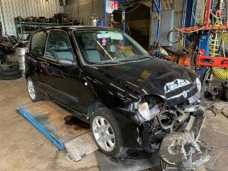 Damaged car Fiat Seicento Seicento (187), Hatchback, 1997 / 2010 1.1 MPI S,SX,Sporting 2001/3