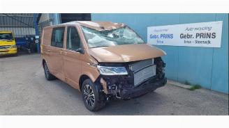 Voiture accidenté Volkswagen Transporter Transporter T6, Van, 2015 2.0 TDI 150 2023/2