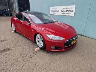 Voiture accidenté Tesla Model S Model S, Liftback, 2012 70D 2016/3