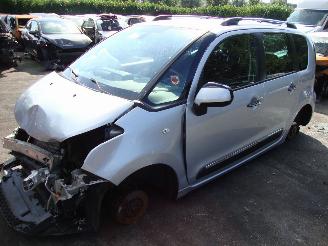 damaged commercial vehicles Citroën C3 picasso 1.6 automaat 2015/1