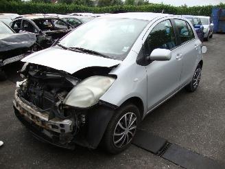danneggiata veicoli industriali Toyota Yaris  2008/1