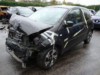 Damaged car Renault Twingo  2013/1