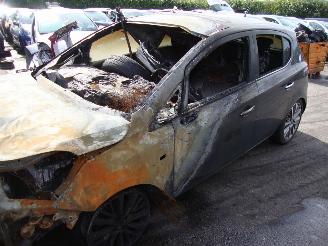 damaged passenger cars Opel Corsa  2016/1