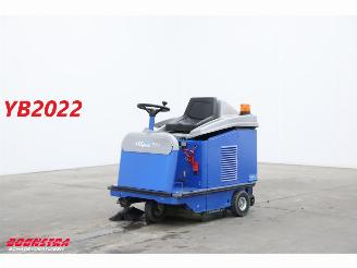skadebil machine John Deere  95 BJ 2022 33Hrs! Kehrmaschine / Veegmachine 2022/1