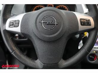 Opel Corsa 1.2-16V 3-DRS Berlin Navi Airco Cruise PDC picture 17