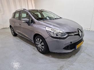 Salvage car Renault Clio Estate 0.9 TCe Night&day 66kW 2014/5