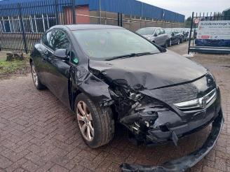 damaged passenger cars Opel Astra Astra J GTC (PD2/PF2), Hatchback 3-drs, 2011 / 2018 1.4 Turbo 16V ecoFLEX 140 2014/11