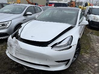damaged passenger cars Tesla Model 3 Standard RWD Plus 2019/12