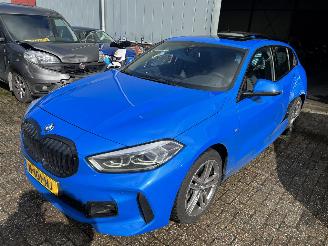 Coche accidentado BMW 1-serie 118i High Executive Edition Automaat ( Panorama dak ) 2020/3