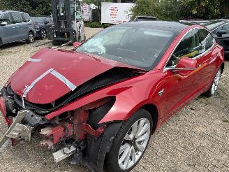 Damaged car Tesla Model 3 Standard Range Plus RWD 175 kW 2021/6