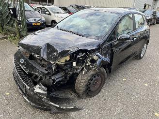 damaged passenger cars Ford Fiesta 1.0 EcoBoost Connected 2020/11