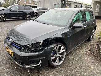 Voiture accidenté Volkswagen Golf GTE  1.4 TSI  Automaat 2015/7