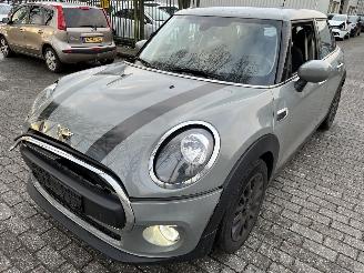 disassembly passenger cars Mini One 1.5 Business Edition  5 Drs 2019/9