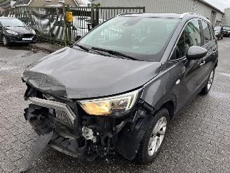 Voiture accidenté Opel Crossland X  1.2 Turbo Innovation 2019/7
