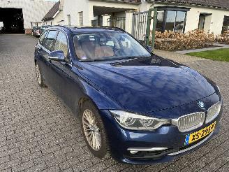 BMW 3-serie 320i Automaat Stationcar Luxury Edition picture 3